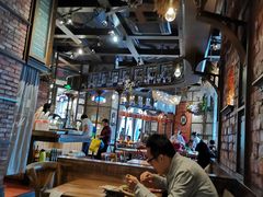 -玛格萝妮(汇智国际商业中心店)