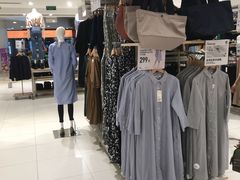 -优衣库(青岛伟东乐客城店)