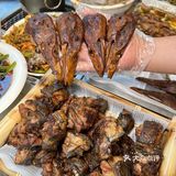 昆明的！暴好吃的烤鸡[流泪]肉嫩还爆汁！！ 