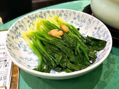 拍蒜炒菜心-誉八仙粤菜(万象天地店)