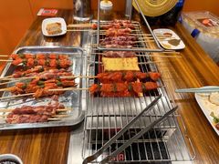 -哈尔滨小酒馆·鲜肉现穿自助烧烤(康新花园店)