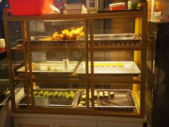 面包甜点陈列柜-千盛海南粉(金鸡岭店)
