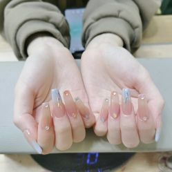 -涂tu指甲日式美甲美睫店