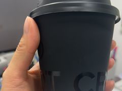-HOT CRUSH趁热集合·现烤面包(上海环球港店)