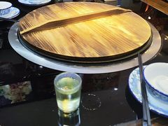 -东北哈尔滨酱骨头馆房掌柜铁锅炖
