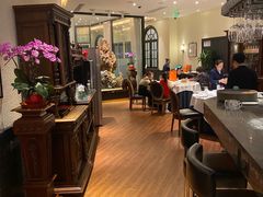 -醉辉皇上海之巅(上海中心大厦店)