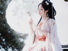 -翩若国风汉服体验馆