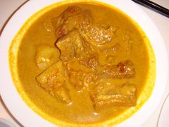 咖喱牛腩-翠华餐厅(山顶道店)