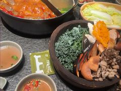 -三出山火锅(南京万象天地店)