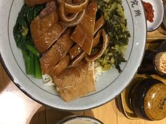 狮头鹅拼猪耳-狮头牌卤味研究所·卤味饭(花城汇南区店)