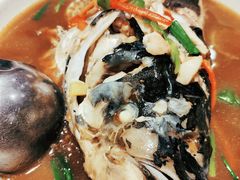 红烧鱼头拌饭-深巷家味馆.湖北头牌红烧鱼头拌饭(黄陂店)