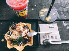 -莓园冰淇淋店