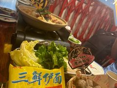 -沙胆彪炭炉牛杂煲(上海日月光广场店)