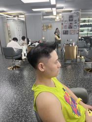-即型男士理发工作室