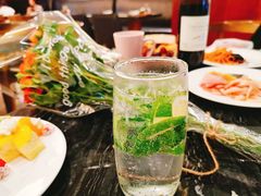 -东方红海鲜百汇(国际大厦店)