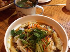 石河子凉皮-西域阿里马新疆菜·清真(桂花路店)