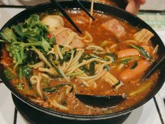 -肥汁米蘭香港米线(长宁来福士店)