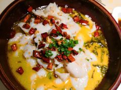 酸菜巴沙鱼片-大碗先生(万家丽店)