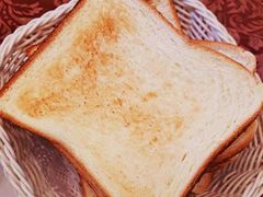 烤切片白面包-小白桦西餐厅