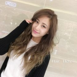 -HAIR HERE造型
