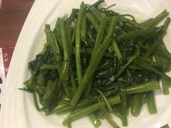 -川流不息·地道川菜·小龙虾(新松江路店)