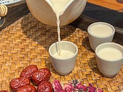 -阿山卓·野生菌火锅·纳西火塘烤肉