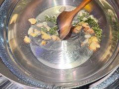 -老船舫·现做活鲜鱼馆(东郊记忆店)