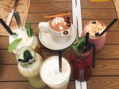 -Mark&Mars Restaurant