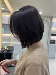 -十六番发型师事务所