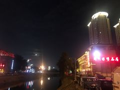 -郑州烤鸭总店