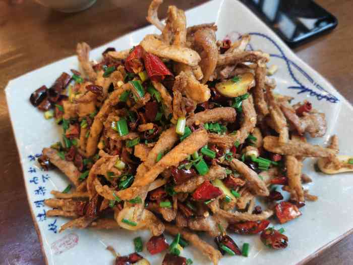 土风土味-"在井研出差,随手在大众点评找了下附近美食.