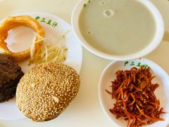 -尹三豆汁(天坛店)
