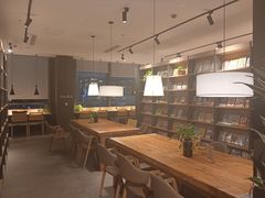 -魔方城市书房(中街益田店)