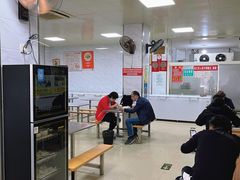 大堂-汪家馄饨(集庆路店)