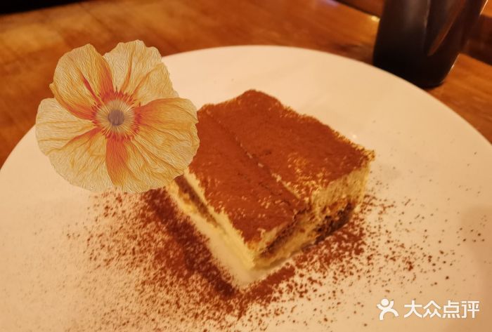 La Vite意大利餐厅酒馆(乌鲁木齐店)意式手工提拉米苏图片