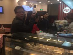 -红宝石·鲜奶小方·海派西点房(浦三店)