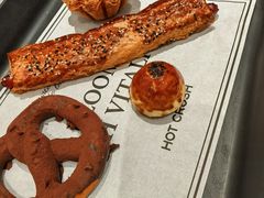 -HOT CRUSH趁热集合·现烤面包(上海环球港店)
