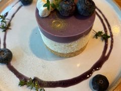 -Chom Cafe and Restaurant
