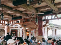 大堂-Tangled Tree Tavern 老藤树食栈