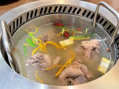 -阿二骨煲(新天地店)