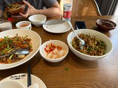 -湘力力小院·鱼汤泡饭(枫林路店)