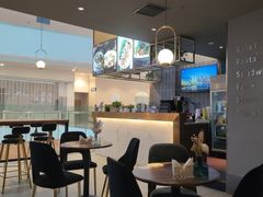 -POKEE VIA&Brunch·维娅(重庆来福士店)