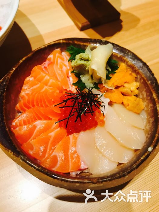 酒吞(七宝万科广场店)散寿司盖饭图片 - 第1张