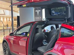 -TESLA 特斯拉(上海太古汇体验店)