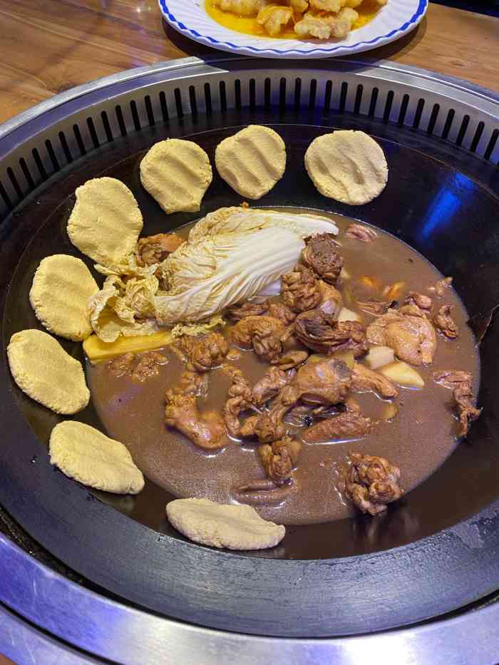 马家大院铁锅炖东北菜(八角店)-"味道还不错 量也不小 价格能接受