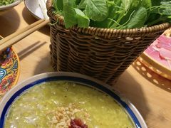 -洱火云南酸菜牛肉火锅(石景山当代商城店)