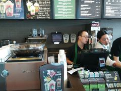-星巴克臻选(盐城金鹰聚龙湖店)