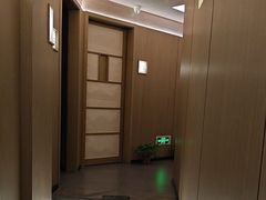 -耳湾躺式采耳SPA馆(保利五月花店)