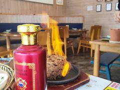 -包整·丝娃娃(一览甲秀楼风景店)