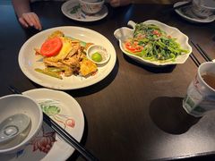 -大头虾越式风味餐厅(光明广场店)